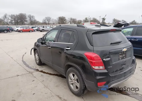 2019 Chevrolet Trax Lt z USA, uszkodzony, nr VIN 3GNCJLSB2KL318239